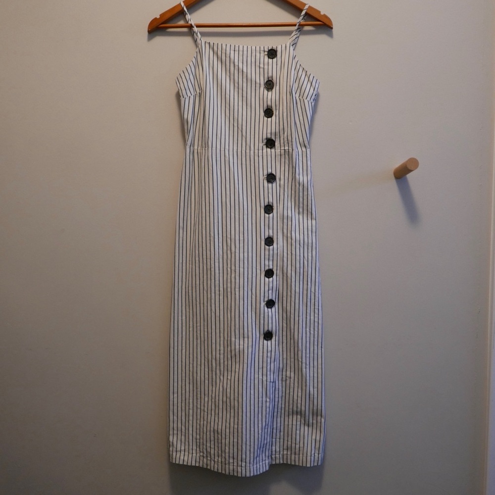 Who What Wear Striped White Dress w buttons style